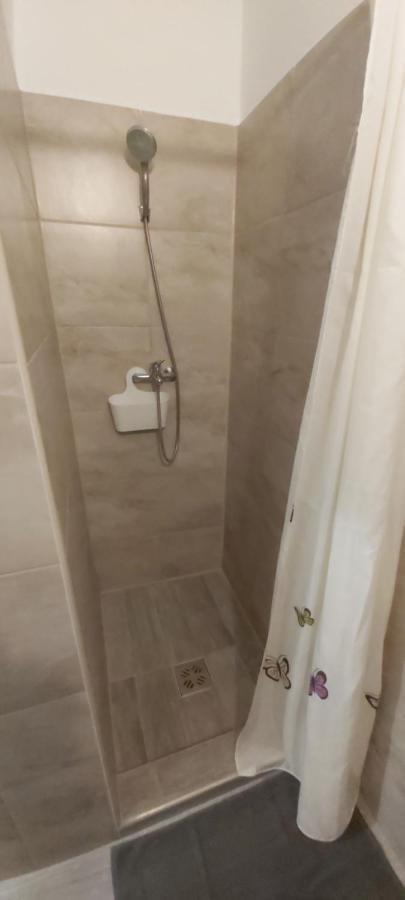 Lali Apartman Balatonudvari Exteriér fotografie
